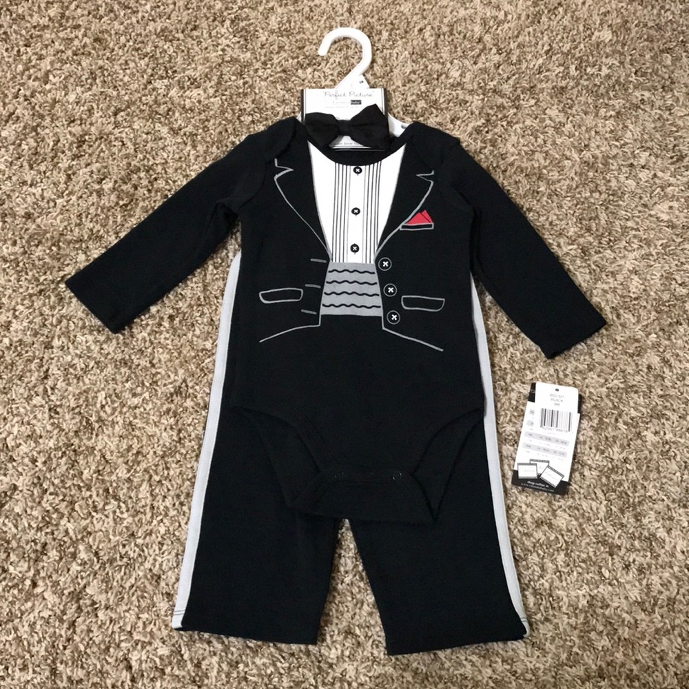 Tuxedo Outfit with Bowtie by Vitamins Baby